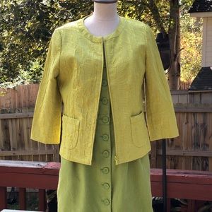 Kasper brand ladies blazer in Kelly green